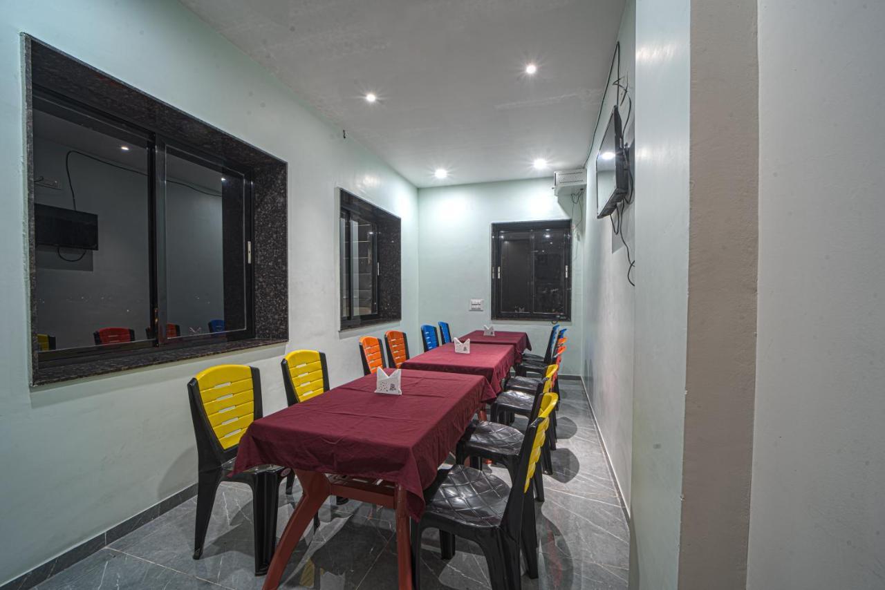 Hotel Saheb Kolhapur Luaran gambar