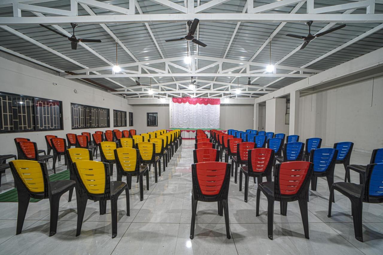 Hotel Saheb Kolhapur Luaran gambar
