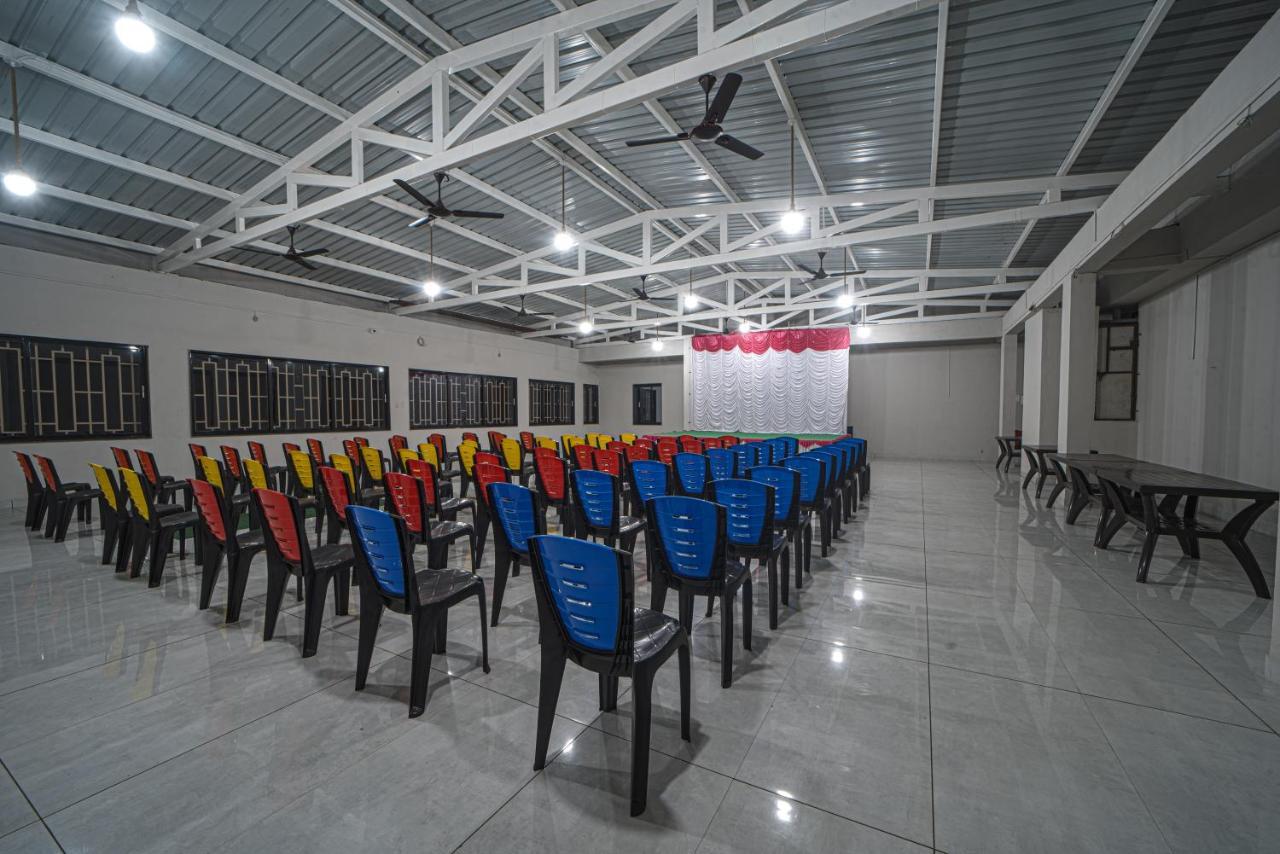Hotel Saheb Kolhapur Luaran gambar