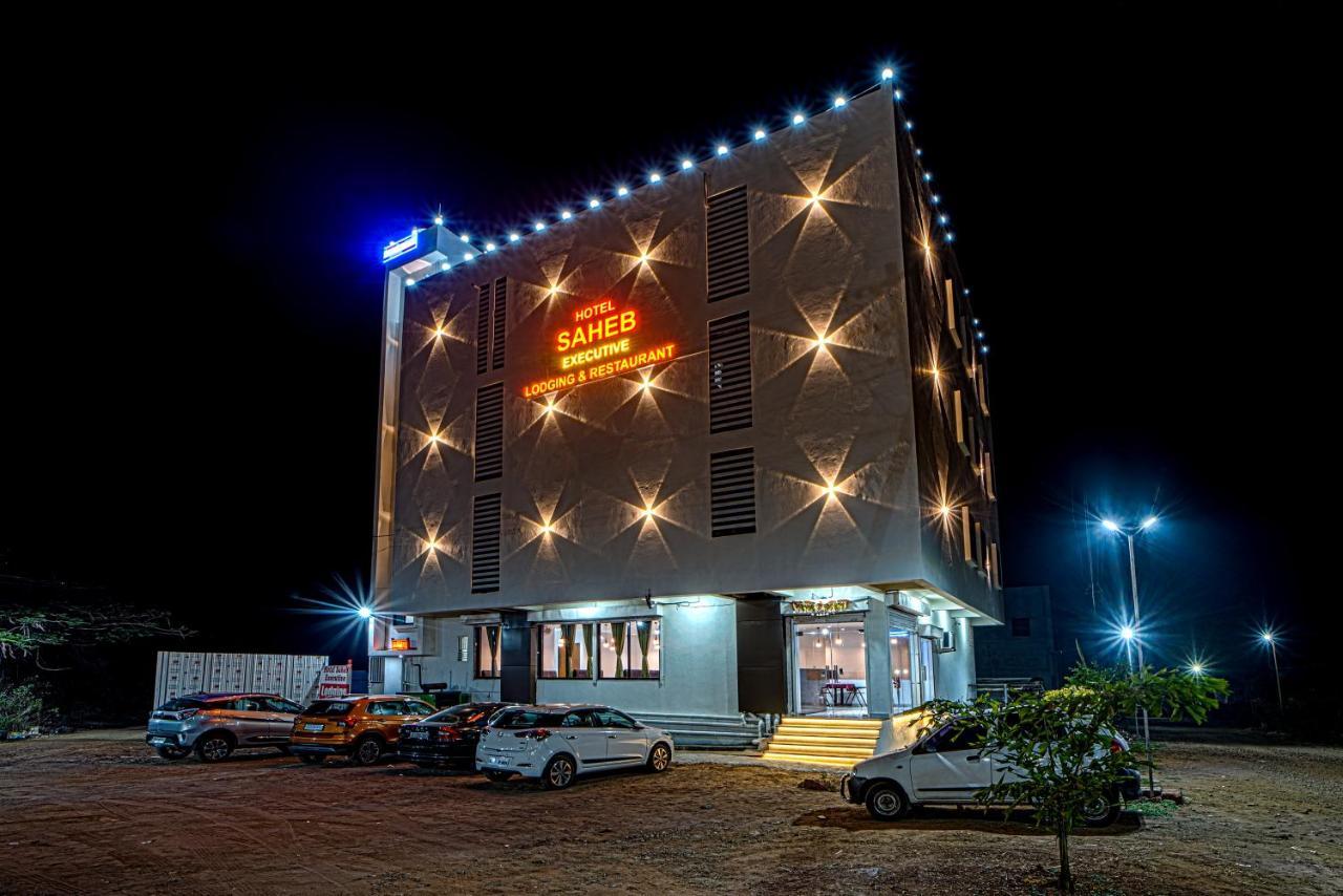 Hotel Saheb Kolhapur Luaran gambar