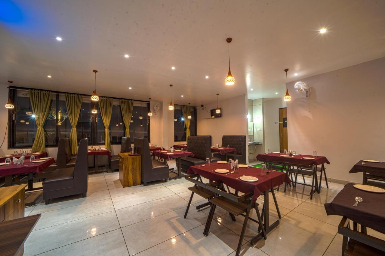 Hotel Saheb Kolhapur Luaran gambar