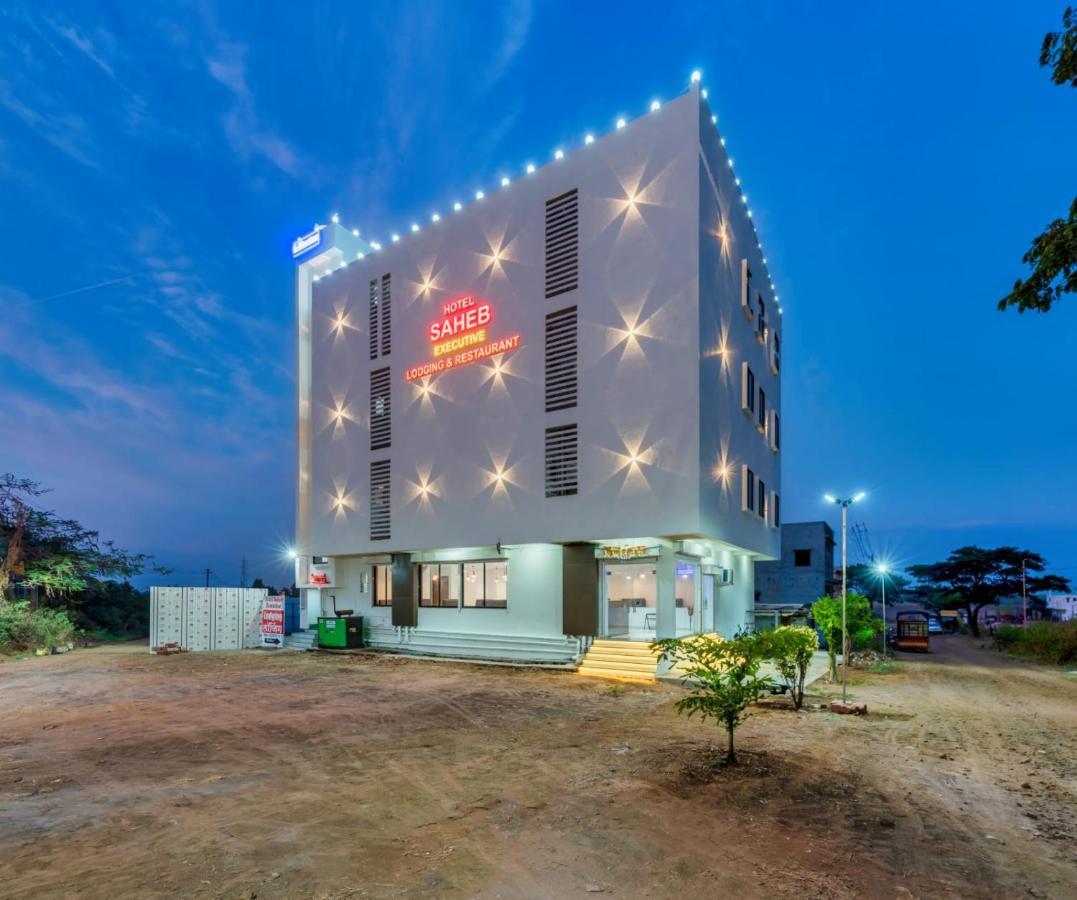 Hotel Saheb Kolhapur Luaran gambar