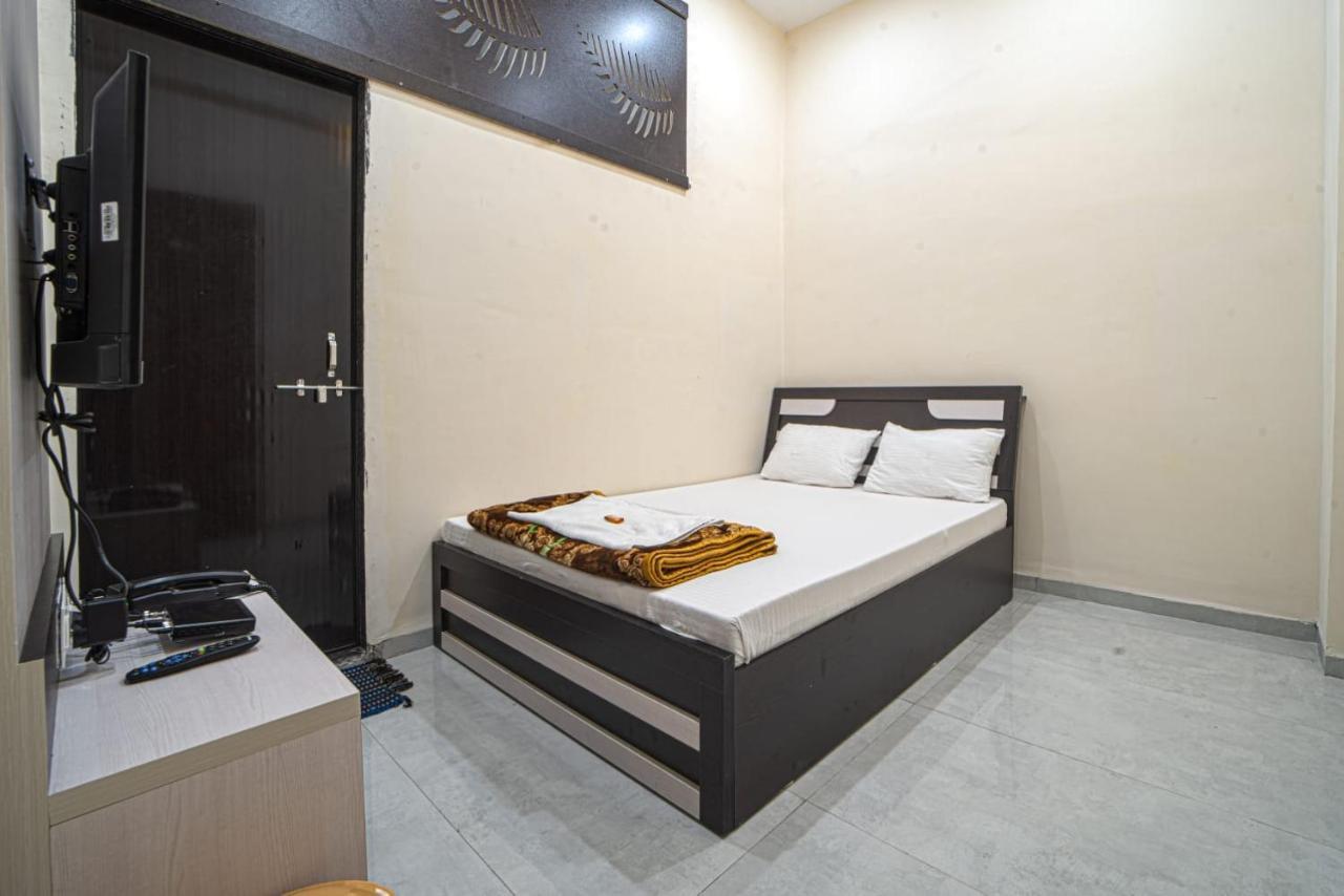Hotel Saheb Kolhapur Luaran gambar