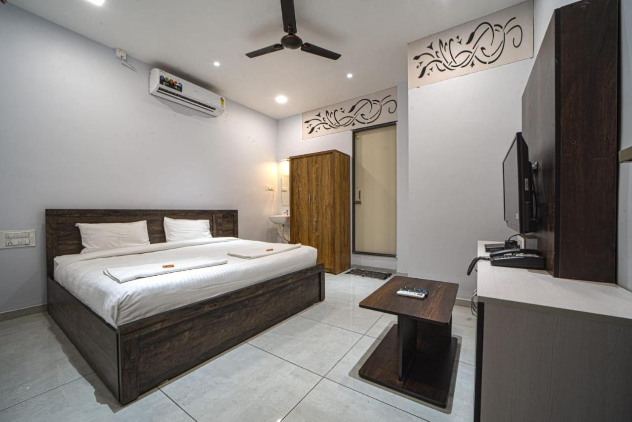 Hotel Saheb Kolhapur Luaran gambar