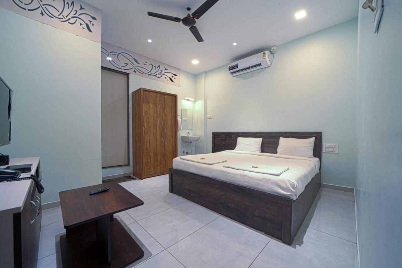 Hotel Saheb Kolhapur Luaran gambar