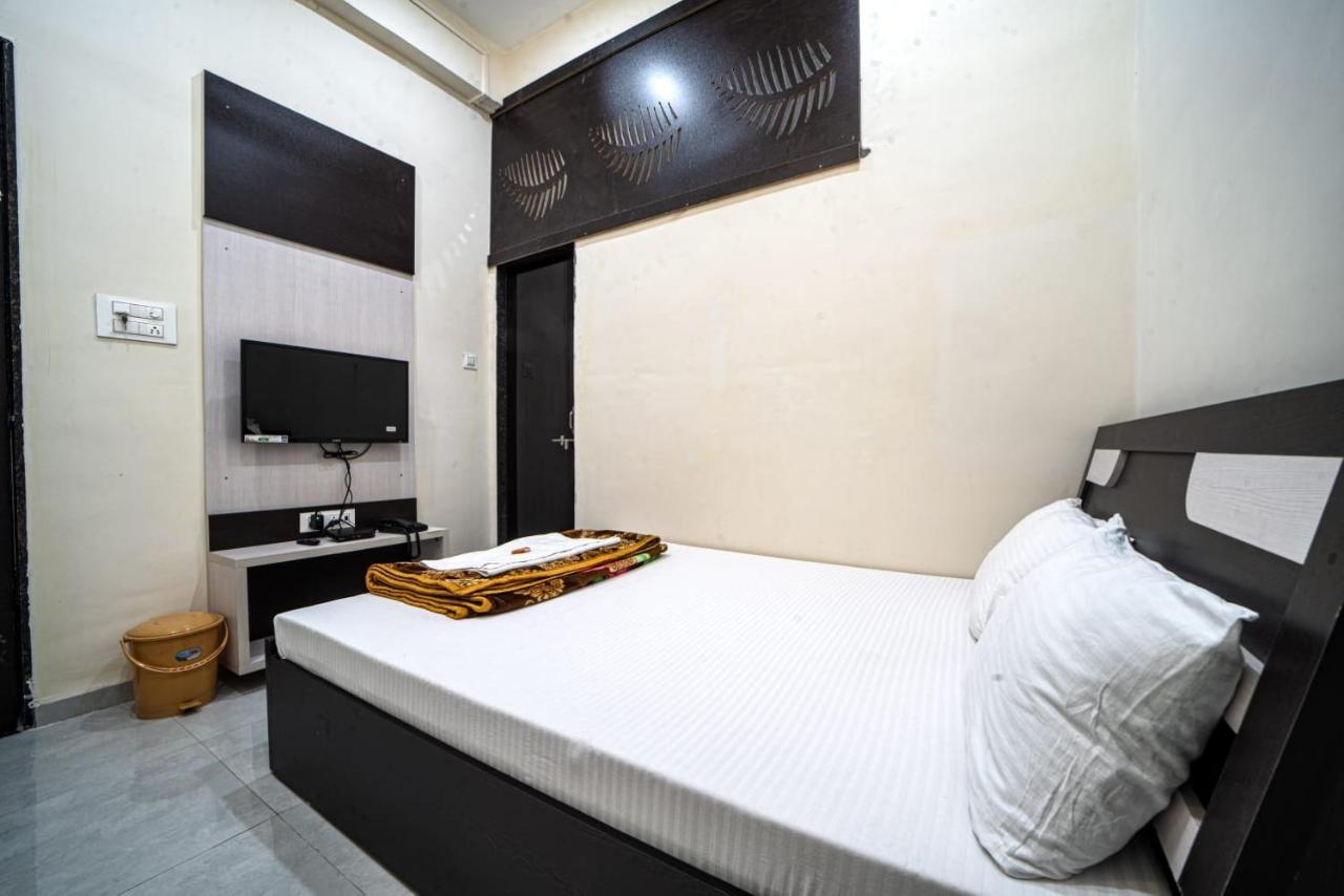 Hotel Saheb Kolhapur Luaran gambar